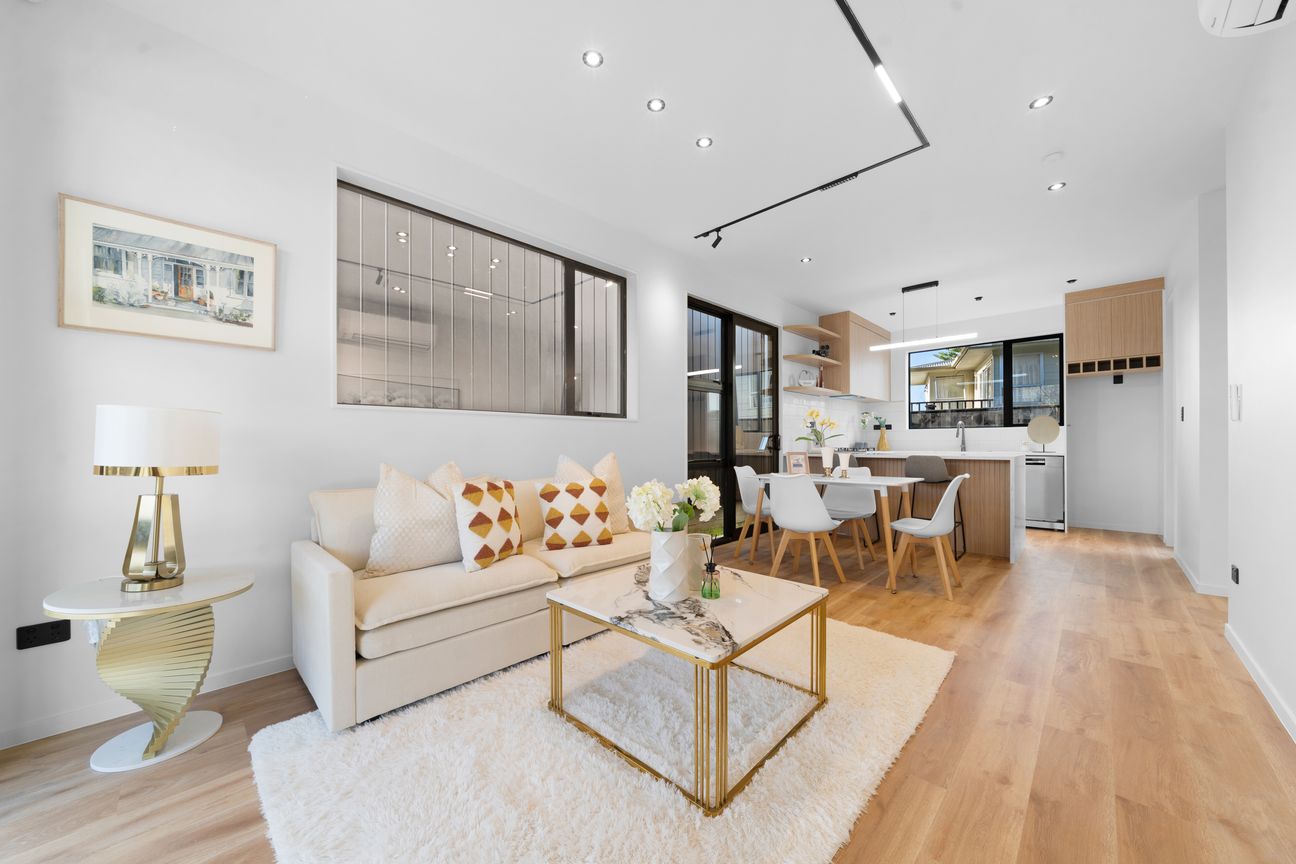 Brand new modern living in the heart of Manurewa - View 2