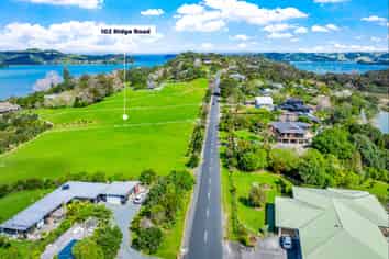 102 Ridge Road, Mahurangi East
