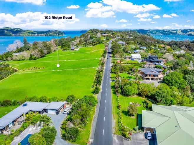 102 Ridge Road, Mahurangi East