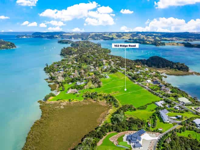 102 Ridge Road, Mahurangi East