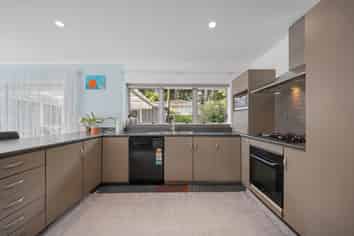 45 Scenic Drive, Hillpark