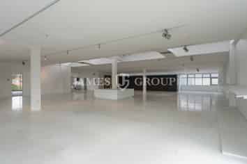 High Profile Rosebank Road Warehouse & Showroom