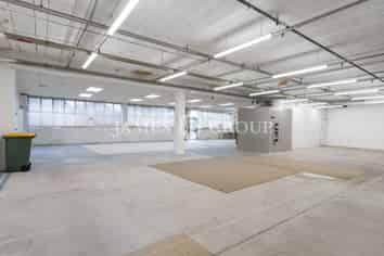 High Profile Rosebank Road Warehouse & Showroom