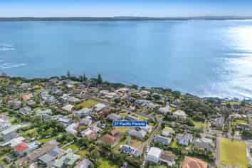 27 Pacific Parade, Army Bay