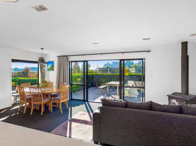 1/1132 Old West Coast Road, West Melton