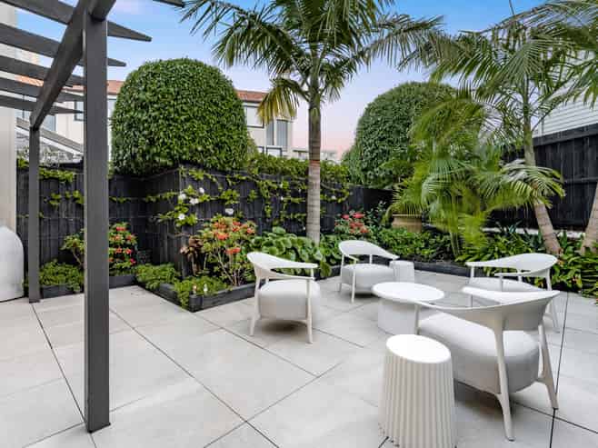 4/7 Cowie Street, Parnell