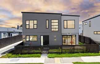 1 Cherish Bloom, Papatoetoe