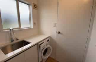 8/1 Jack Browne Pl, Otahuhu