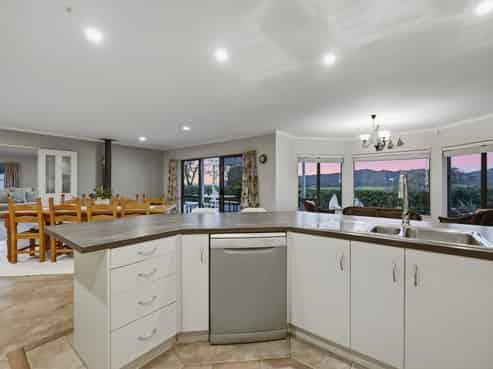 94 Sowerby Heights, Hunua