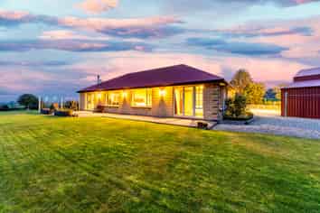 368 Fairview Road, Fairview