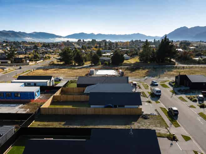 8 Gillespie Street, Lake Hawea