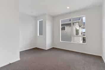 1/15 James Street, Mangere East