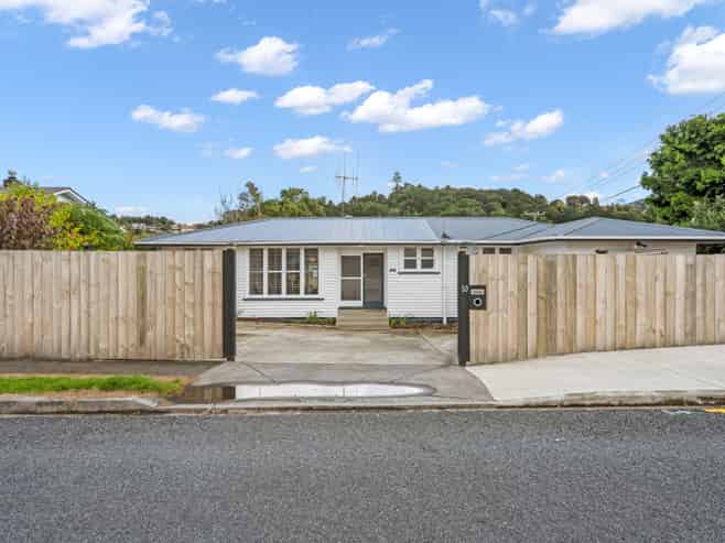 50 Clark Road, Kamo
