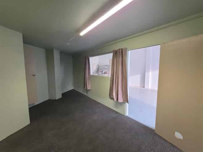 Tradesmen’s Unit or Toy Shed?