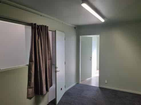 PRICE REDUCED Tradesmen’s Unit or Toy Shed?