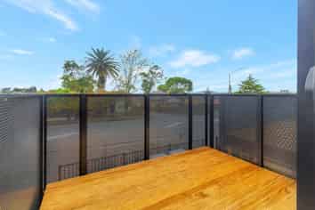 6/1 Fruitvale Road, New Lynn