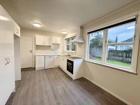 32 Thackeray Street, Trentham