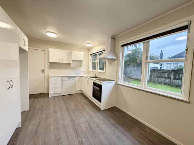 32 Thackeray Street, Trentham