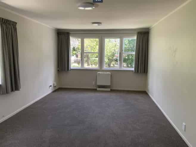 32 Thackeray Street, Trentham