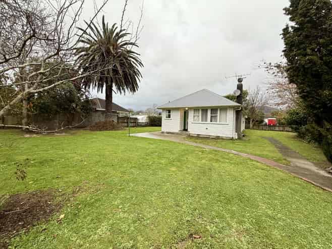 32 Thackeray Street, Trentham