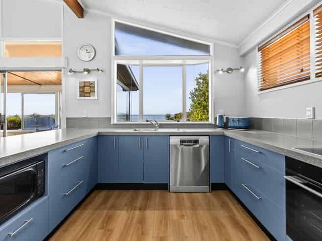 34 Ferguson Street North, Bay View