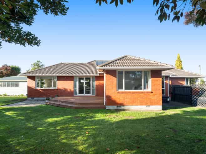 25 Bideford Place, Dallington