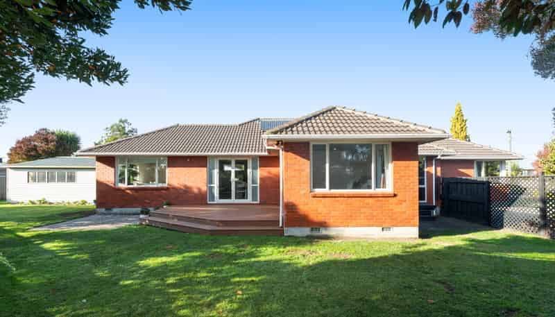 25 Bideford Place, Dallington