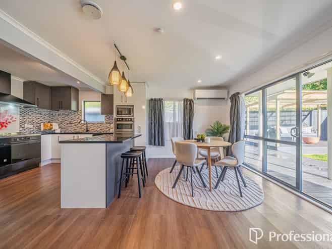 15 Kawatiri Grove, Wainuiomata