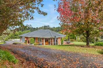 1152A East Coast Road, Redvale
