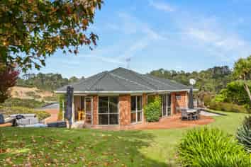 1152A East Coast Road, Redvale