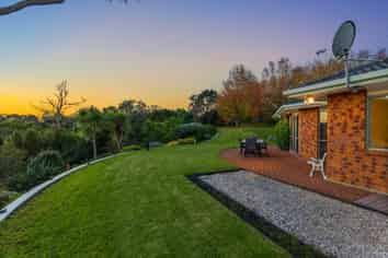 1152A East Coast Road, Redvale