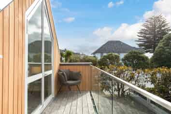 102A Esplanade, Sumner
