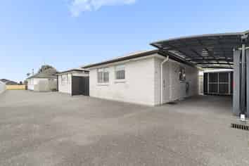 B/16 Station Road, Te Puke