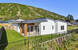 20 Brunoro Place, Paraparaumu
