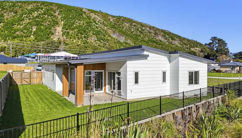 20 Brunoro Place, Paraparaumu