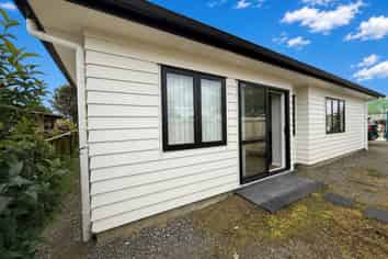 3A Mcleod Road, Weymouth