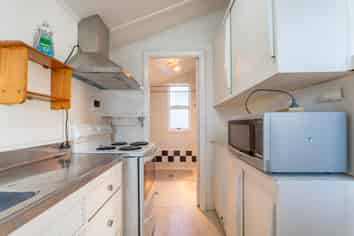 7 Hertford Street, Kensington