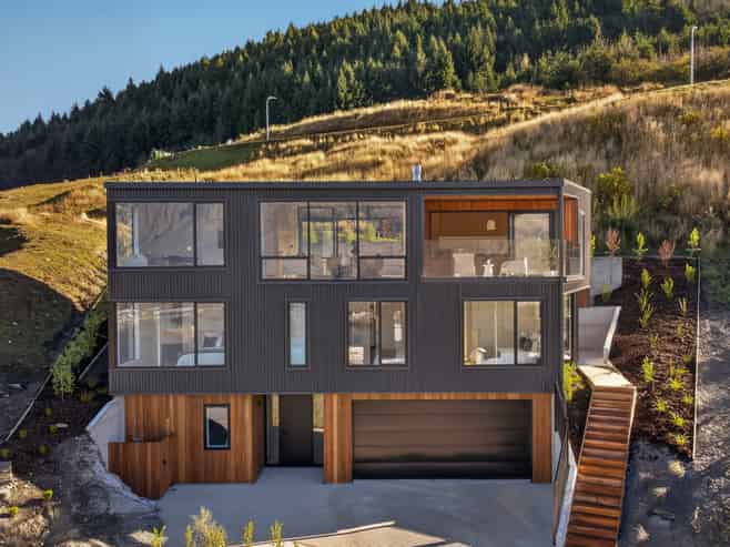 79 Middleton Road, Queenstown Hill