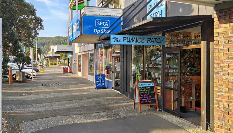 704 Port Road, Whangamata