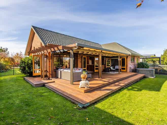 144 Avenue Road, Greenmeadows