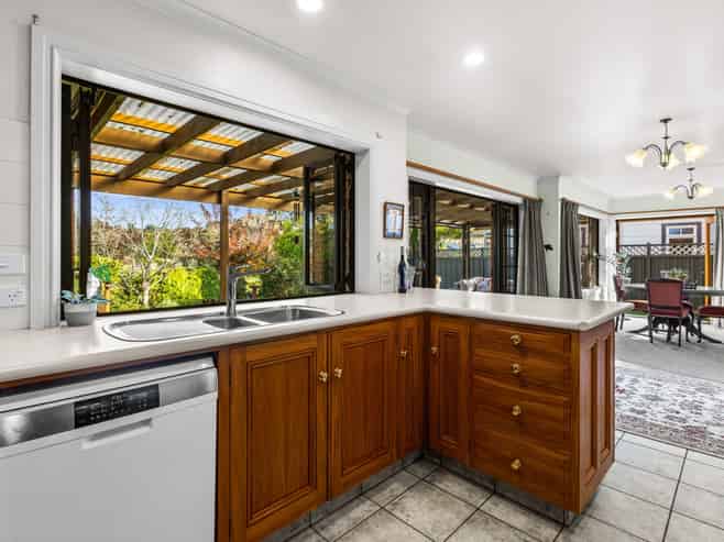 144 Avenue Road, Greenmeadows