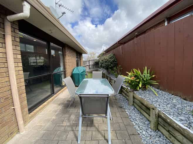 A/92 Mirrabooka Avenue, Botany Downs