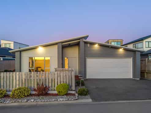20 Rotorua Grove, Aotea