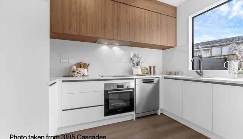 13/85 Cascades Road, Pakuranga Heights