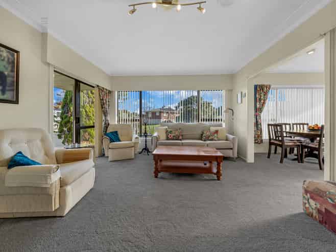 36 Greenmeadows Avenue, Manurewa