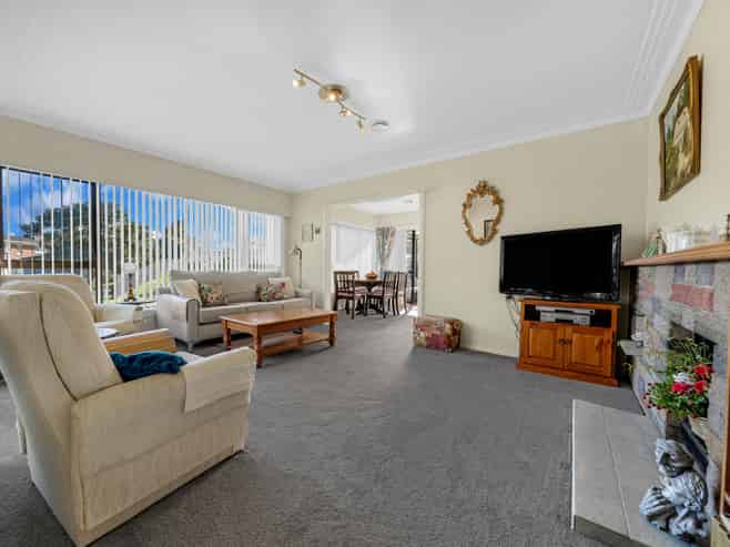 36 Greenmeadows Avenue, Manurewa