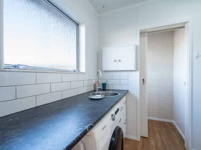 2/13 Derby Street, Stoke