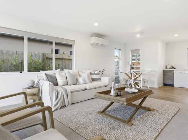 89 Solomon Street, Brookfield