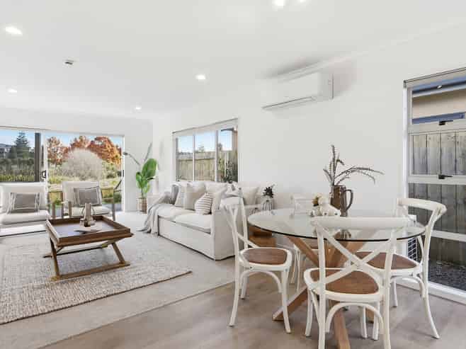 89 Solomon Street, Brookfield
