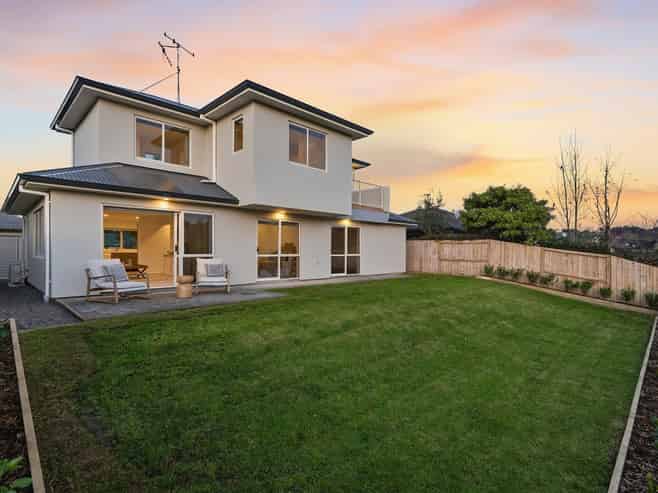 89 Solomon Street, Brookfield